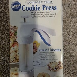Wilton Comfort Grip Cookie Press - White and Blue